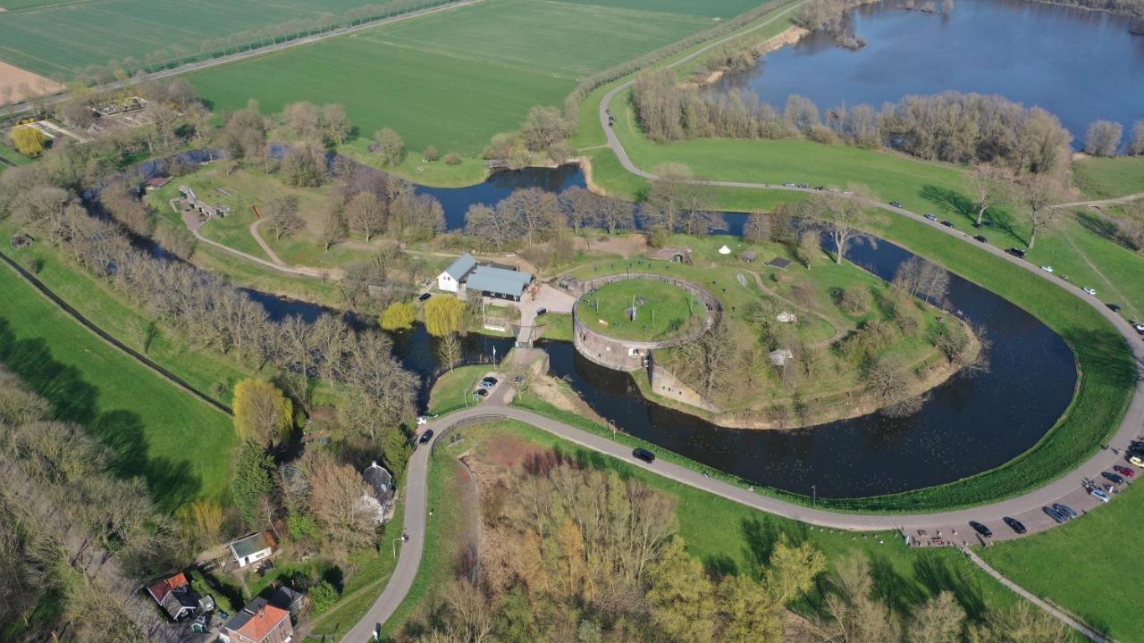 Fort Vuren Екстериор снимка